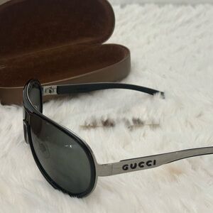 Gucci Black and Silver Aviator Sunglasses